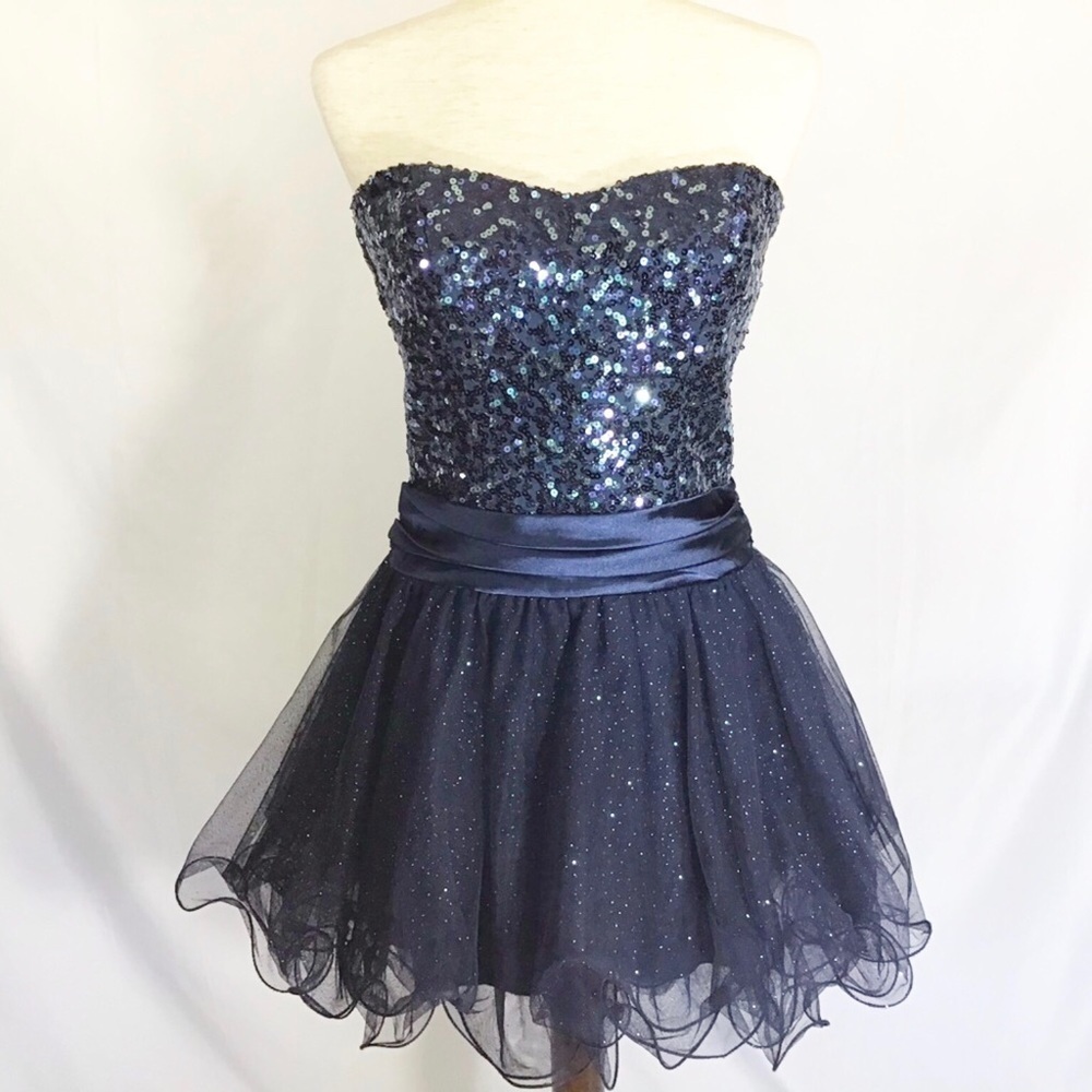 Prom Dress SPEECHLESS Size 7 Strapless Dark Blue Sequin Party Dance Homecoming